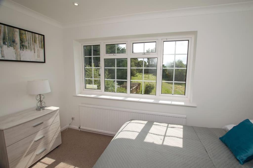 Spacious 5 Bed In The Countryside, Close To Frinton-On-Sea Kirby Cross Exterior photo