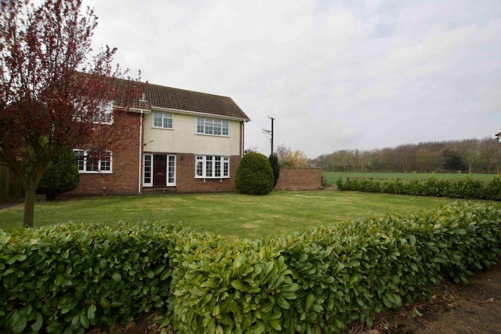 Spacious 5 Bed In The Countryside, Close To Frinton-On-Sea Kirby Cross Exterior photo