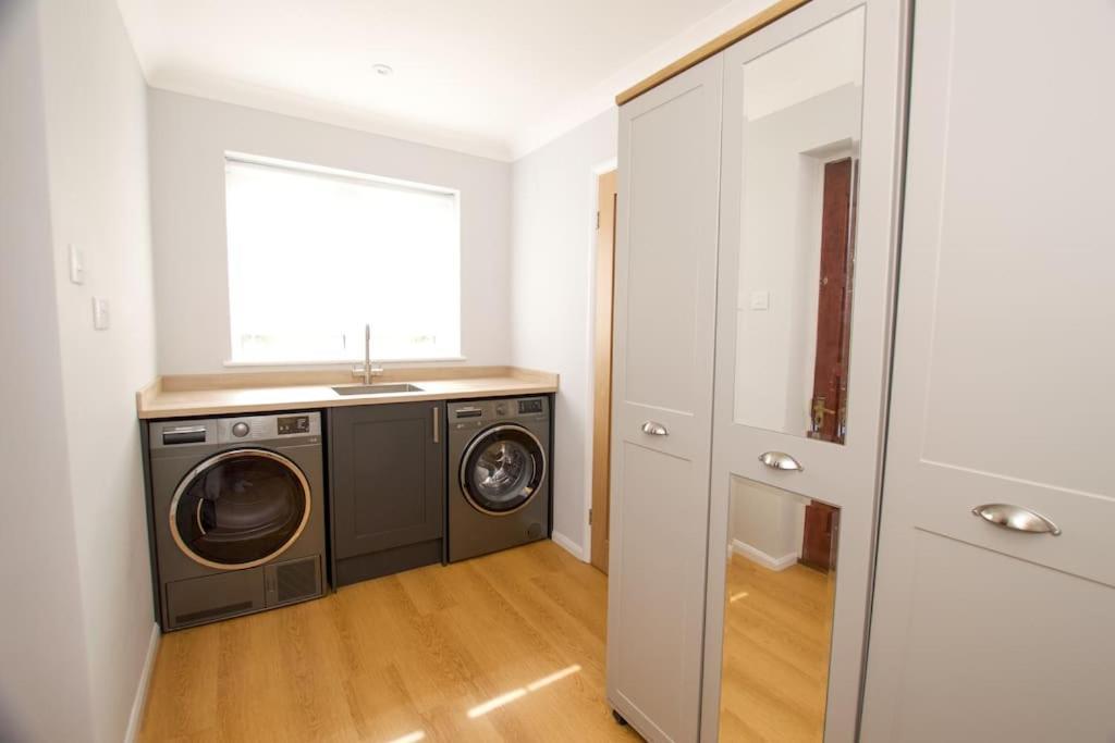 Spacious 5 Bed In The Countryside, Close To Frinton-On-Sea Kirby Cross Exterior photo