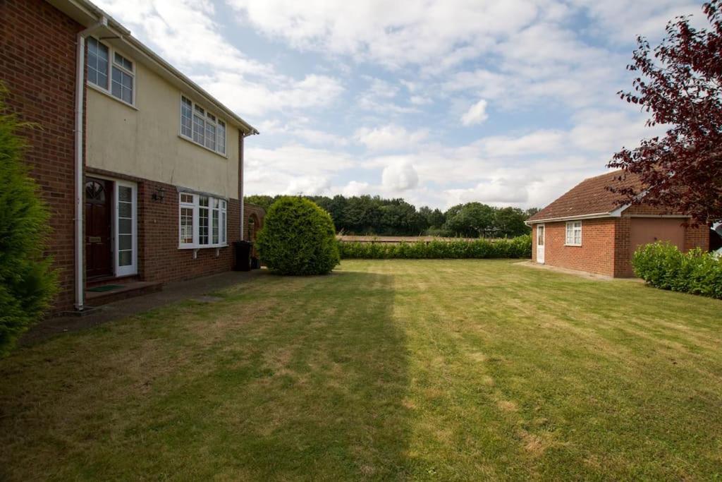 Spacious 5 Bed In The Countryside, Close To Frinton-On-Sea Kirby Cross Exterior photo